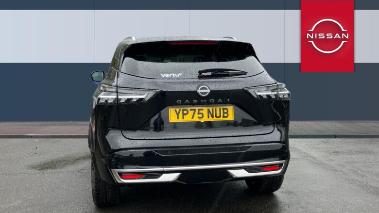 Nissan Qashqai 1.3 DiG-T MH Tekna 5dr Petrol Hatchback